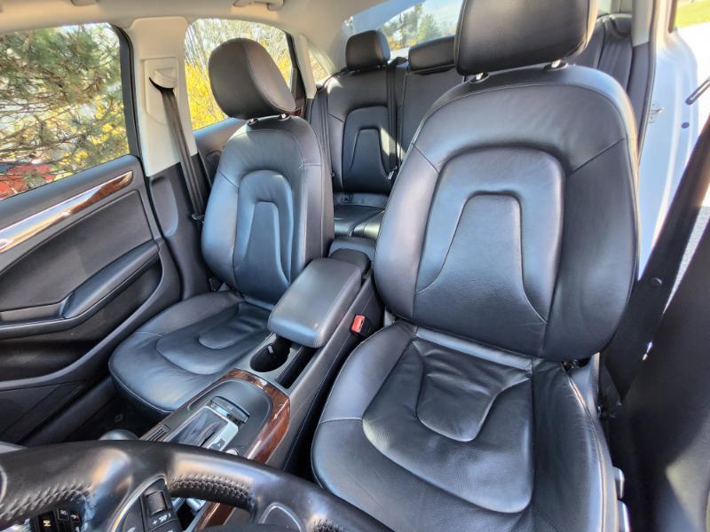 Audi A4 2.0T Sedan quattro Tiptronic 2013