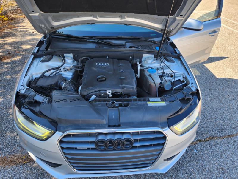 Audi A4 2.0T Sedan quattro Tiptronic 2013