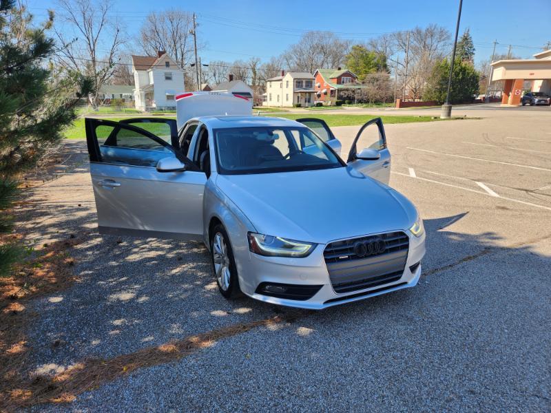 Audi A4 2.0T Sedan quattro Tiptronic 2013