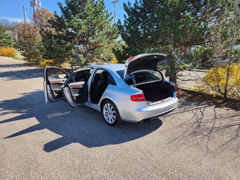 Audi A4 2.0T Sedan quattro Tiptronic 2013