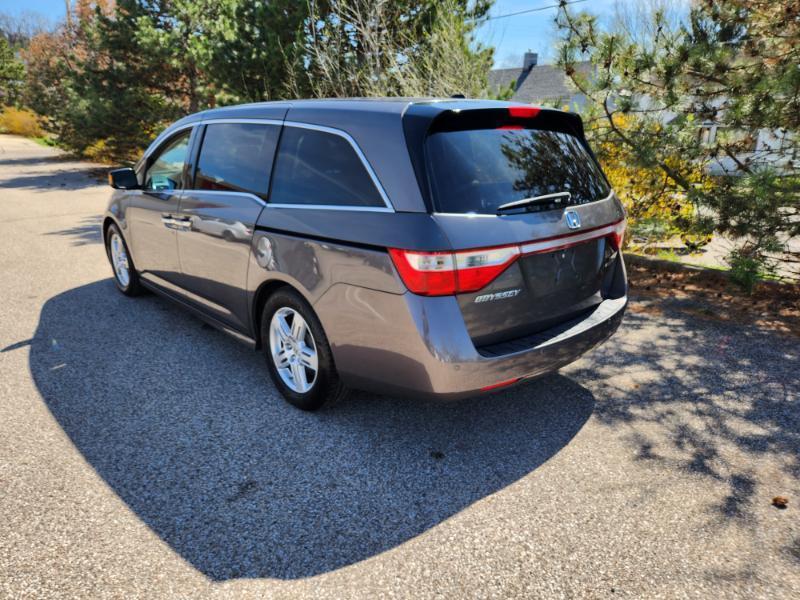 Honda Odyssey Touring 2012