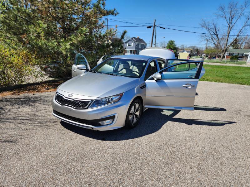 Kia Optima Hybrid Sedan 2012