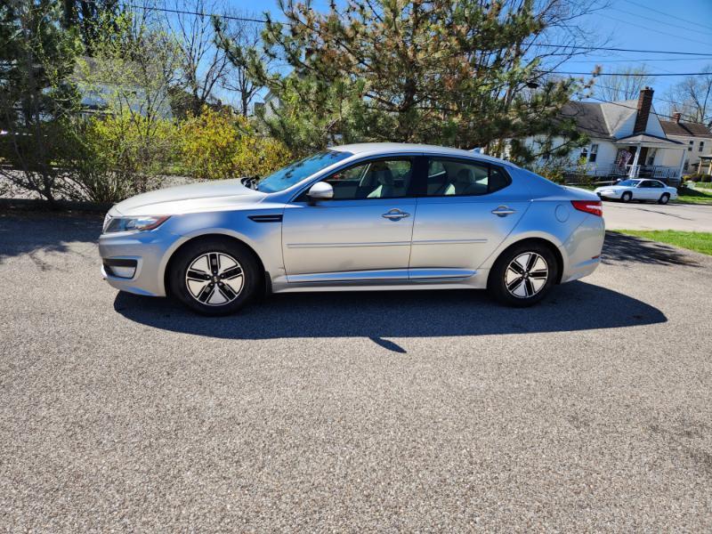 Kia Optima Hybrid Sedan 2012