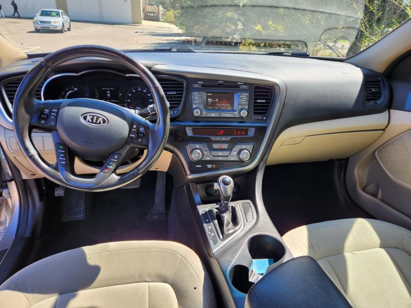 Kia Optima Hybrid Sedan 2012