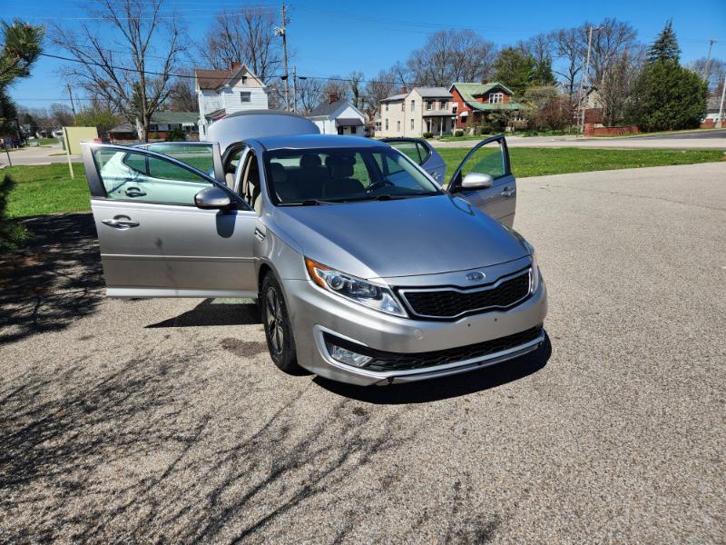 Kia Optima Hybrid Sedan 2012