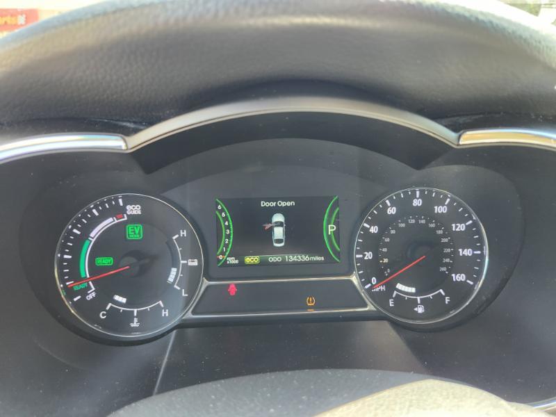 Kia Optima Hybrid Sedan 2012