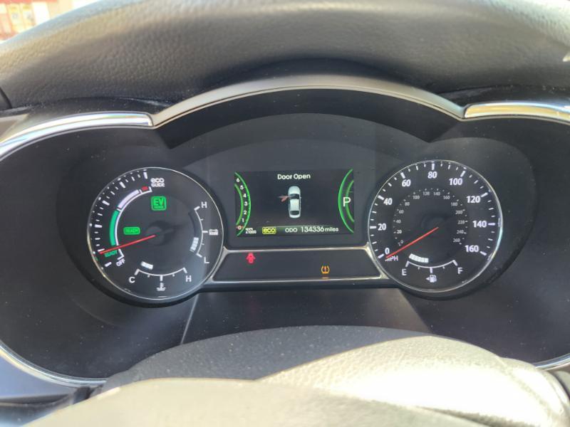 Kia Optima Hybrid Sedan 2012