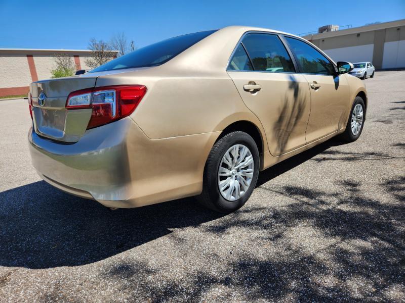 Toyota Camry L 2012