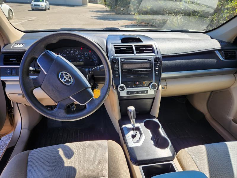 Toyota Camry L 2012