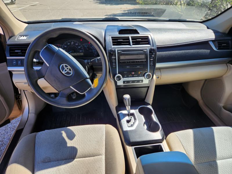 Toyota Camry L 2012
