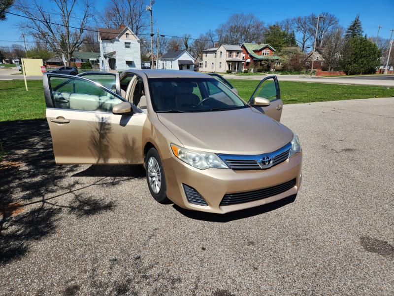 Toyota Camry L 2012