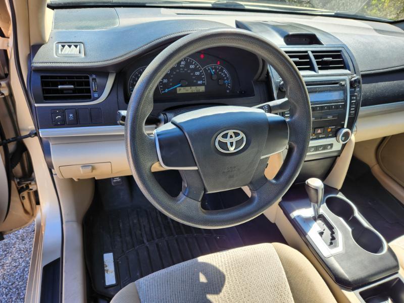 Toyota Camry L 2012