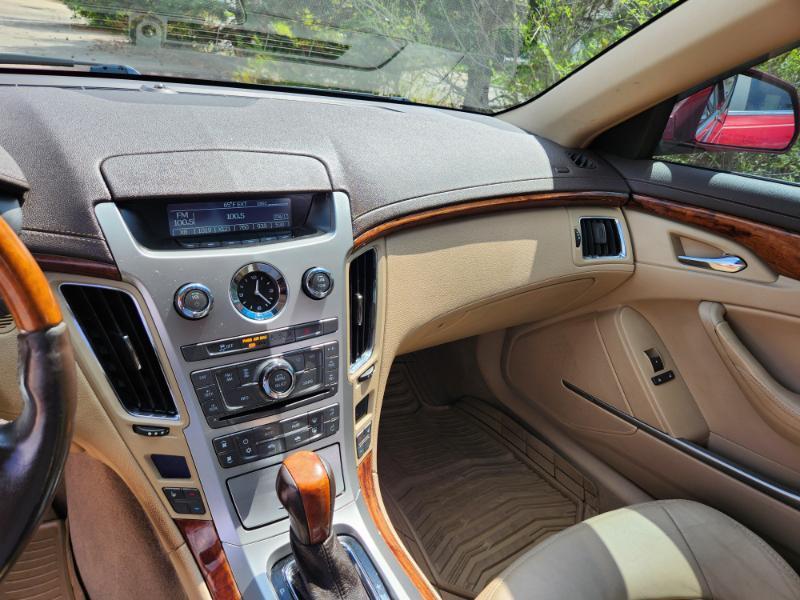 Cadillac CTS 3.0L Luxury AWD 2011