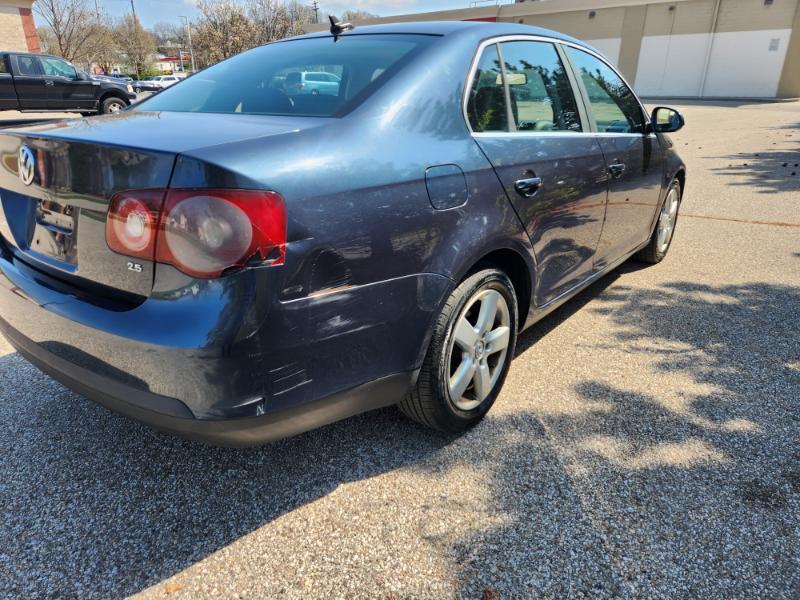 Volkswagen Jetta SE PZEV 2009