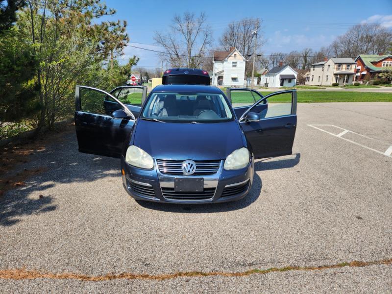 Volkswagen Jetta SE PZEV 2009