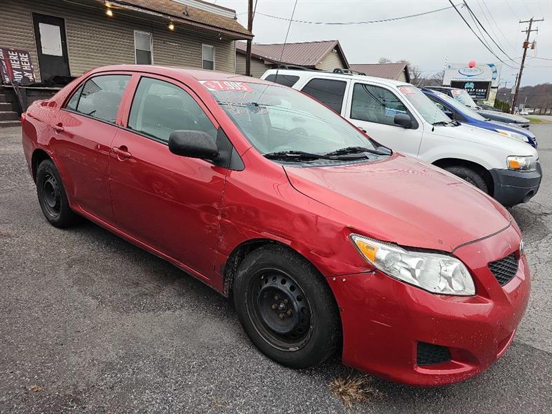 Toyota Corolla Base 5-Speed MT 2010