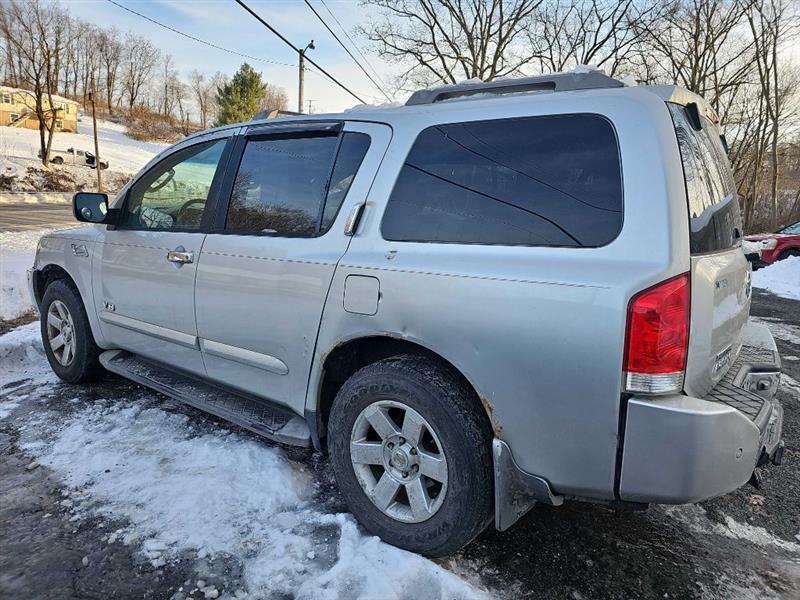 Nissan Armada SE 4WD 2004