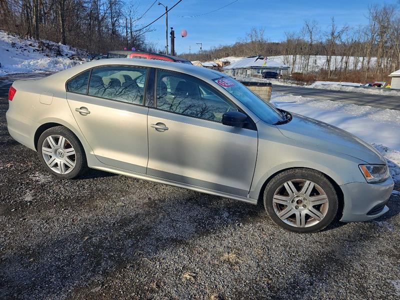 Volkswagen Jetta S 2011