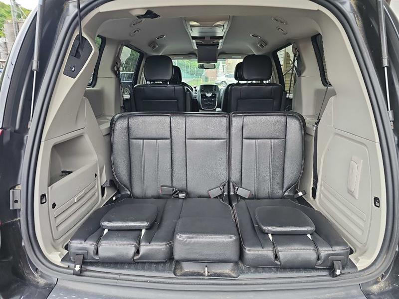 Chrysler Town & Country Touring 2014