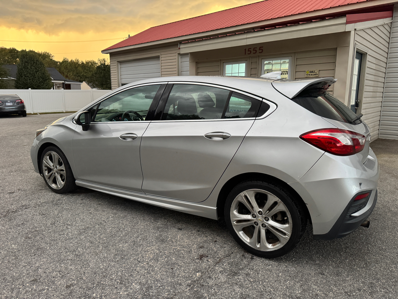 Chevrolet Cruze Premier Hatchback 2017 Chevrolet Cruze Premier Hatchback 2017