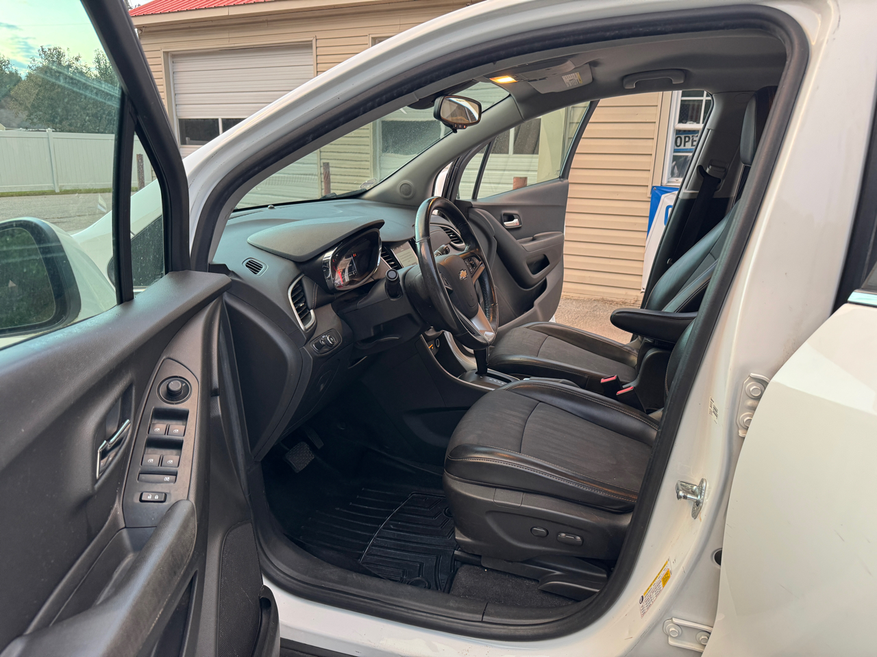 Chevrolet Trax LT FWD 2017 Chevrolet Trax LT FWD 2017