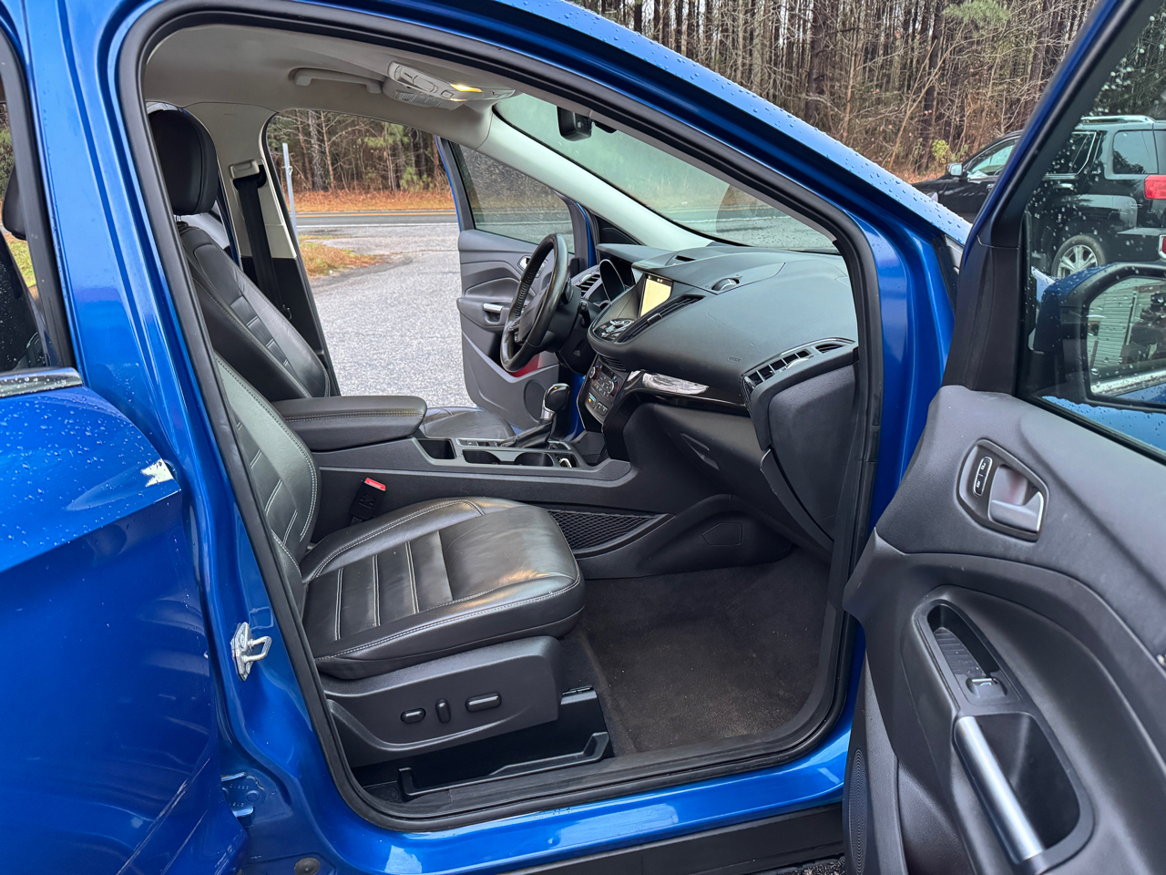 Ford Escape Titanium 4WD 2017