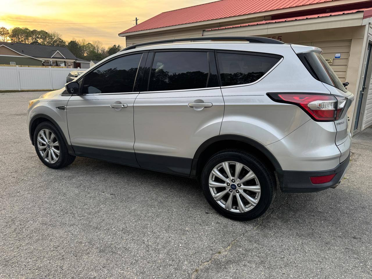 Ford Escape SE FWD 2017