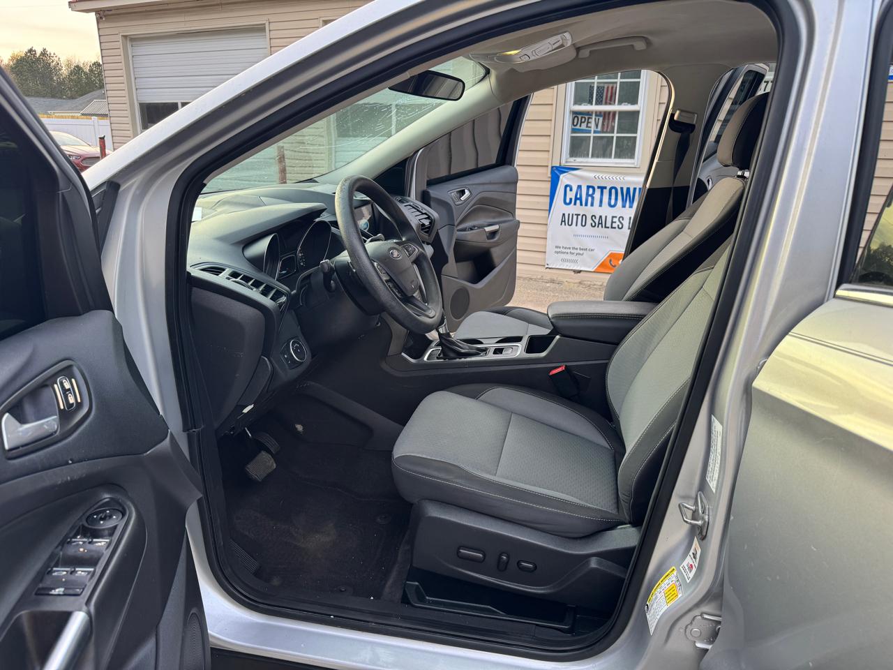 Ford Escape SE FWD 2017