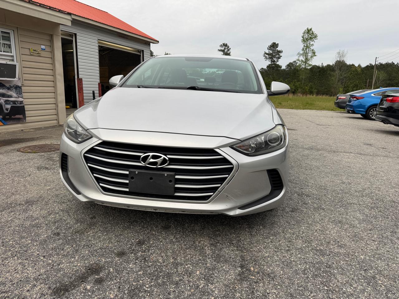 Hyundai Elantra SE 6AT 2017