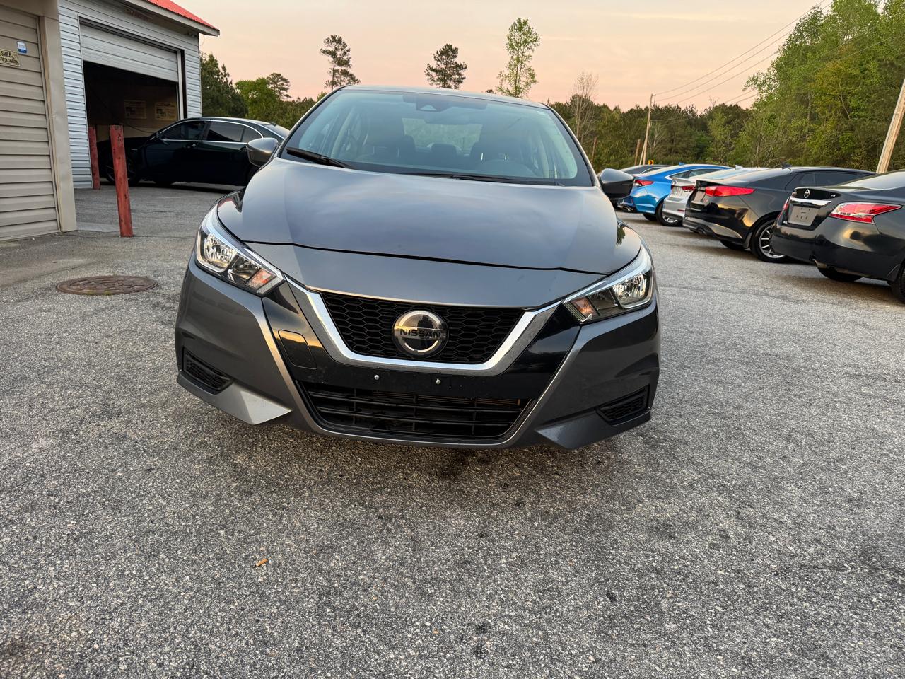 Nissan Versa SV 2021