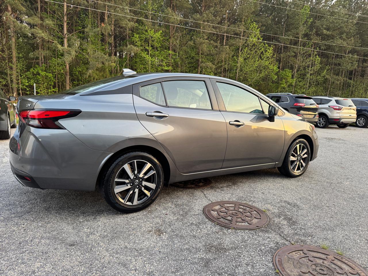 Nissan Versa SV 2021