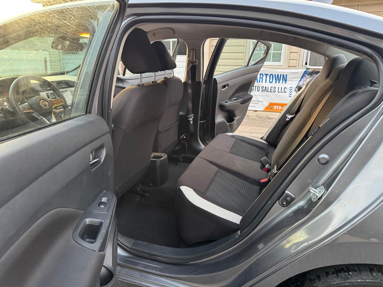 Nissan Versa SV 2021