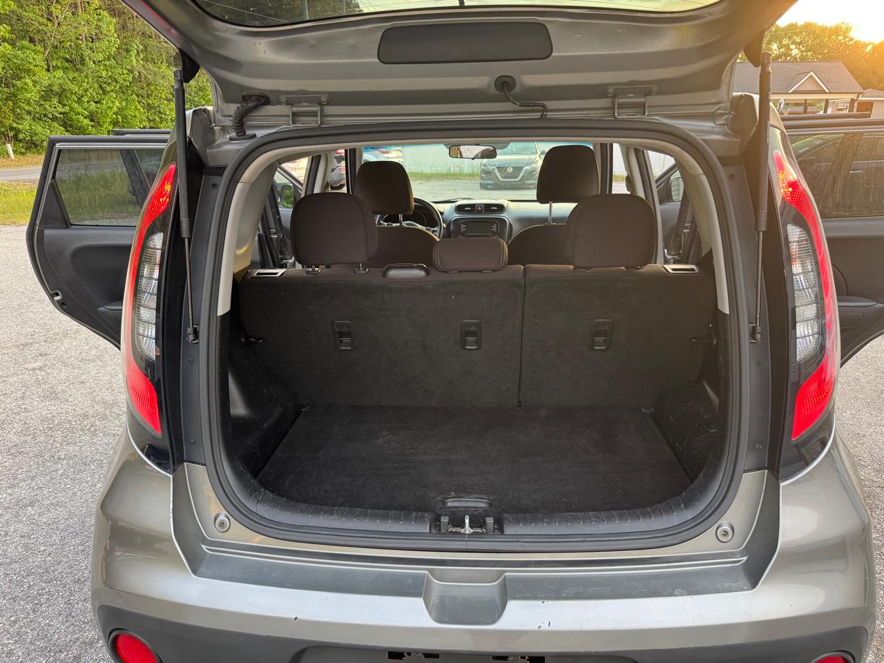 Kia Soul Base 6A 2019