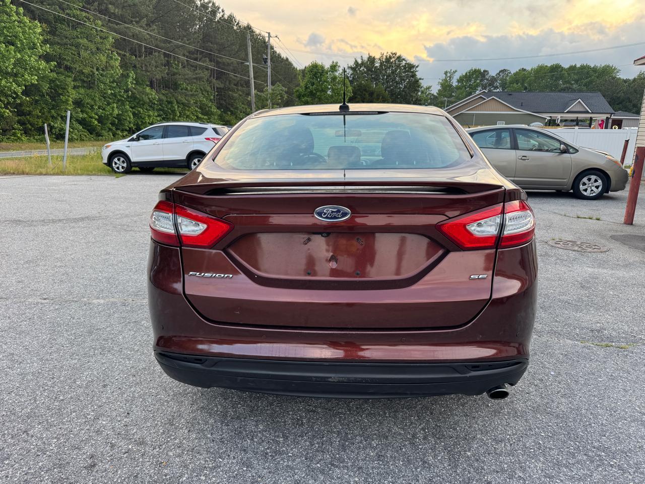 Ford Fusion SE 2016