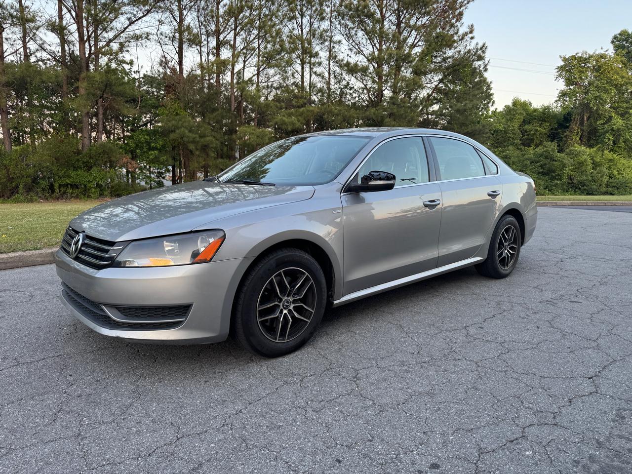 Volkswagen Passat 1.8T Wolfsburg AT 2014