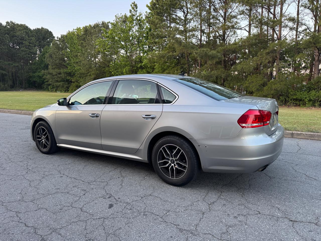 Volkswagen Passat 1.8T Wolfsburg AT 2014