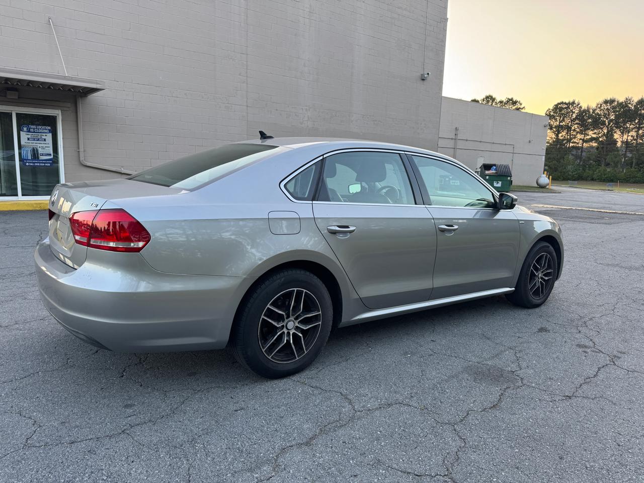 Volkswagen Passat 1.8T Wolfsburg AT 2014