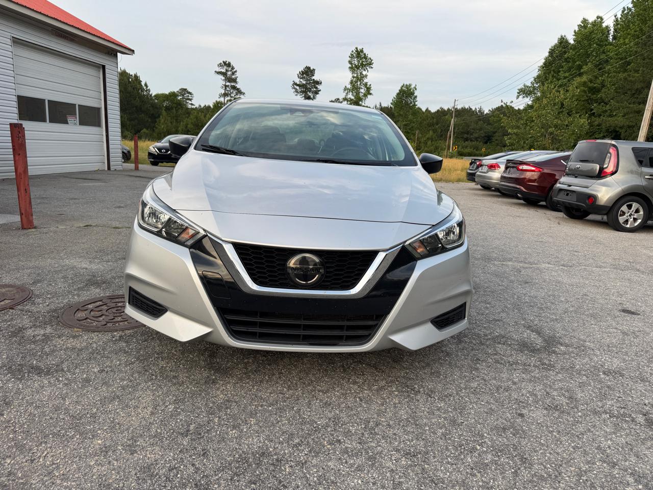 Nissan Versa S CVT 2020