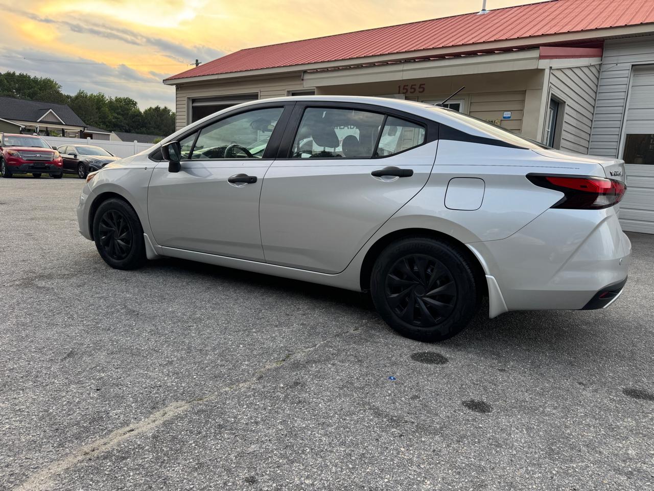 Nissan Versa S CVT 2020
