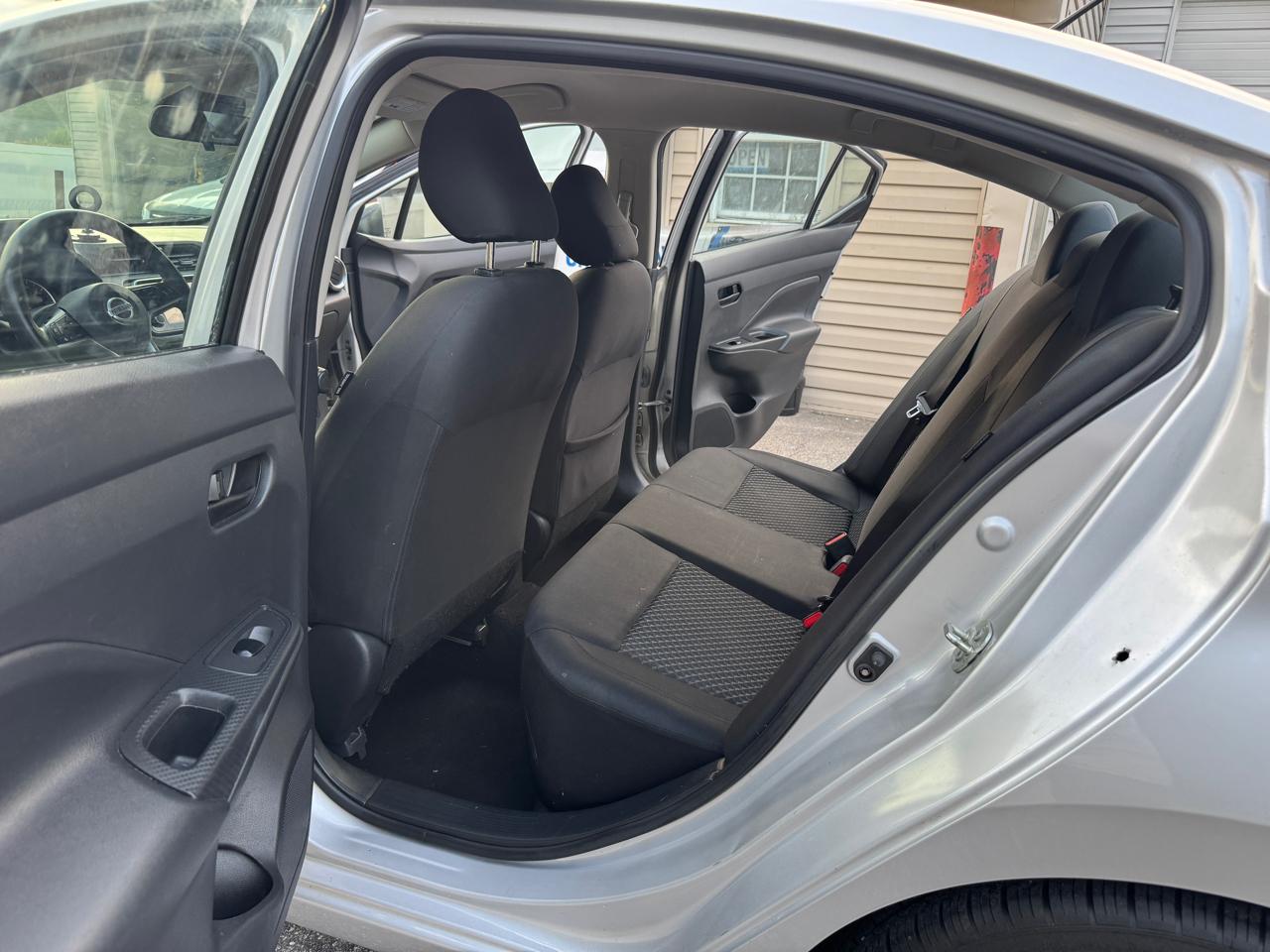 Nissan Versa S CVT 2020