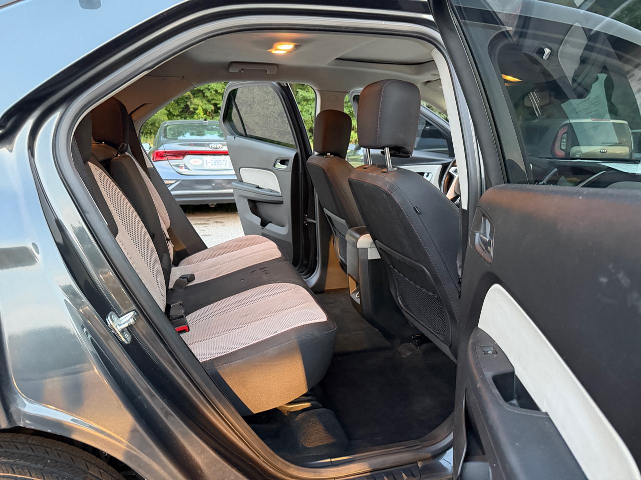 2012 Chevrolet Equinox 1LT - Photo 11