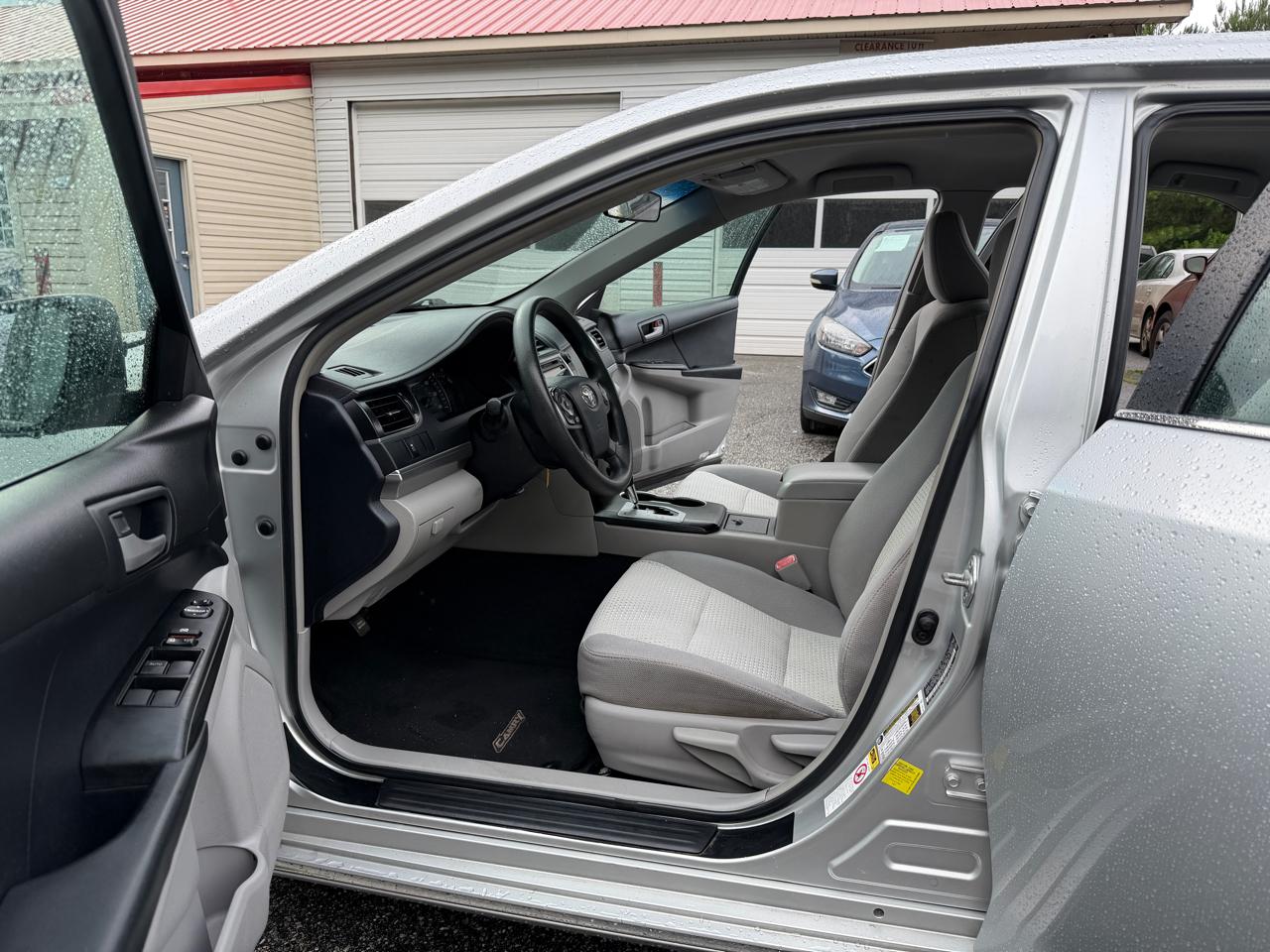 Toyota Camry L 2012