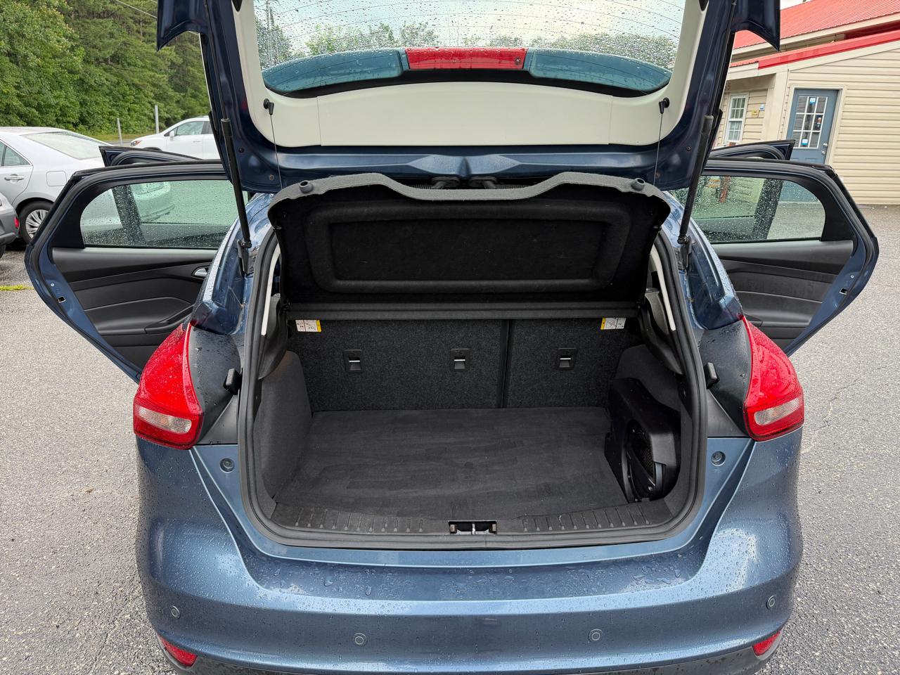 2018 Ford Focus SEL - Photo 12