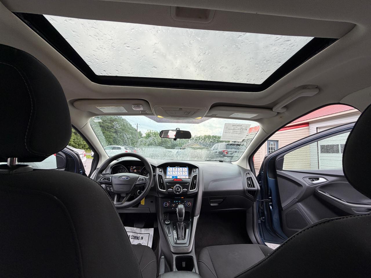 2018 Ford Focus SEL - Photo 16