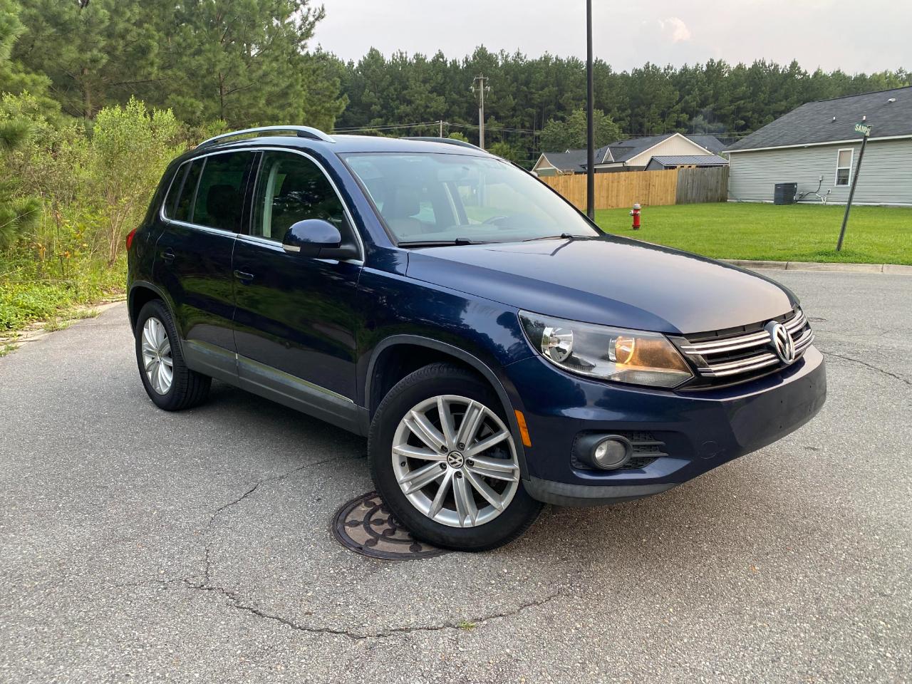Volkswagen Tiguan S 2014
