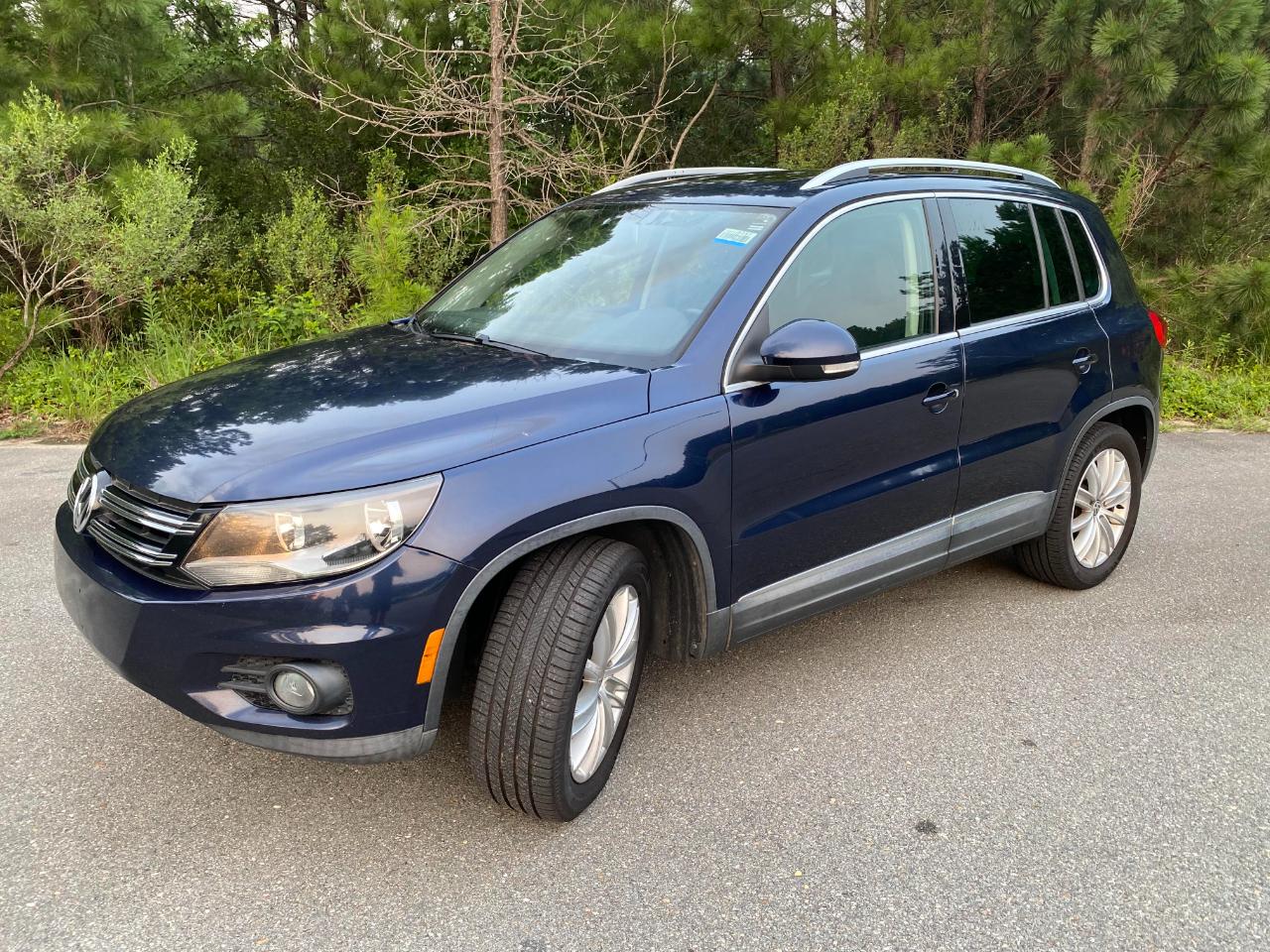 Volkswagen Tiguan S 2014