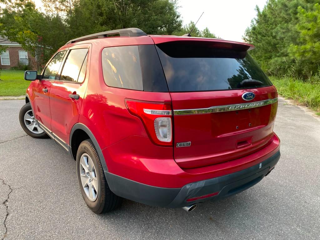 Ford Explorer Base FWD 2012