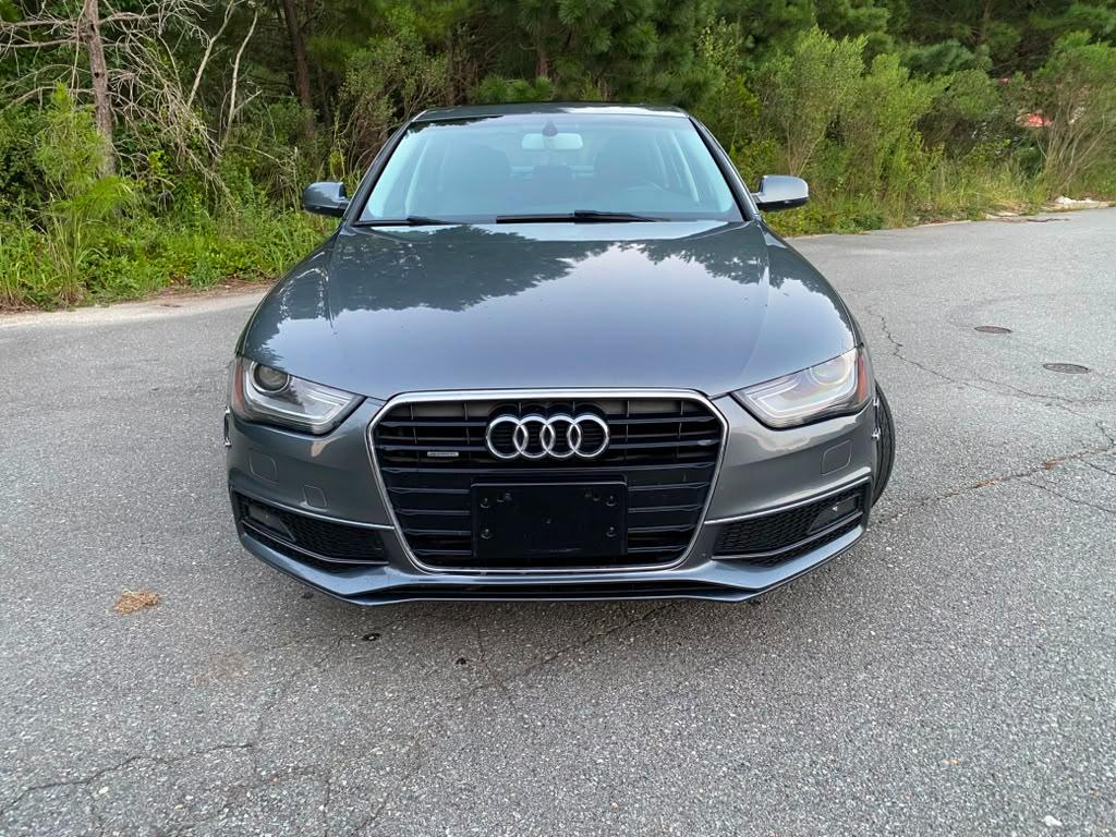 Audi A4 2.0T Sedan quattro Tiptronic 2015