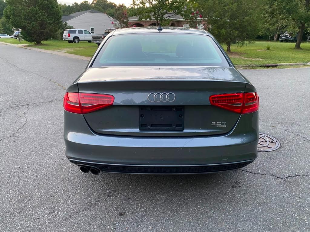 Audi A4 2.0T Sedan quattro Tiptronic 2015