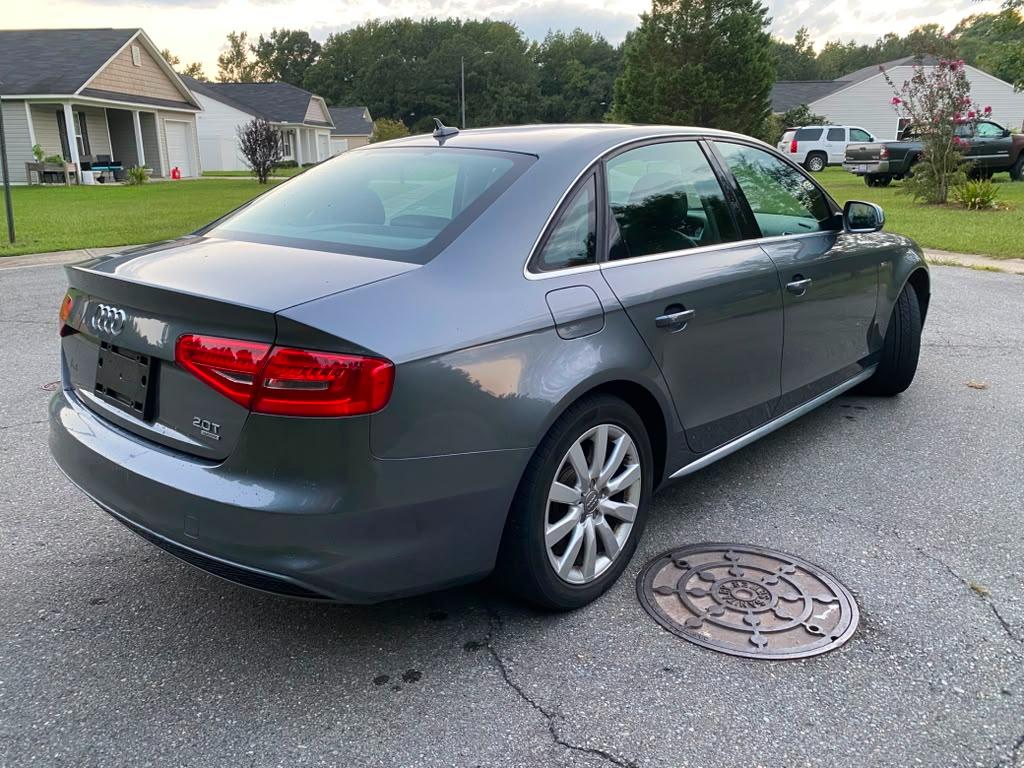 Audi A4 2.0T Sedan quattro Tiptronic 2015
